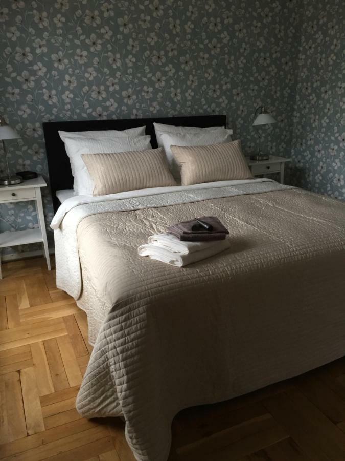 Bed And Breakfast Loft24 Heerlen Exterior photo